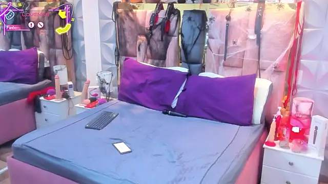 Snapshot of Charlotte_Landry__ chatting on October 9, 2025, 3:34 pm Charlotte Landry online show from October 9, 2025, 3:34 pm