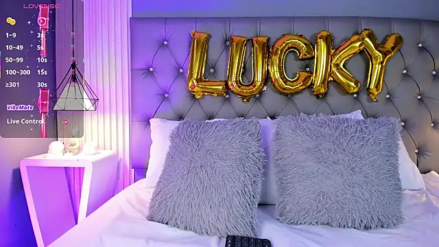 LunaBloomn online show from March 17, 2026, 5:16 pm