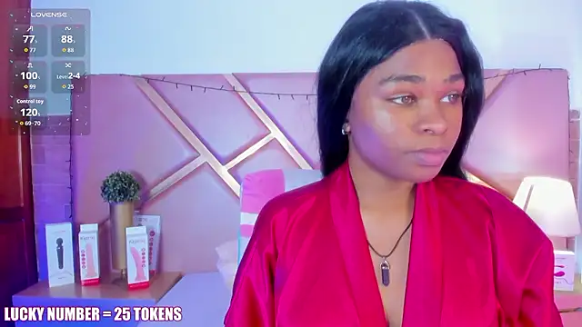 Snapshot of SophieSinclair chatting on January 9, 2026, 12:56 pm SophieSinclair online show from January 9, 2026, 12:56 pm