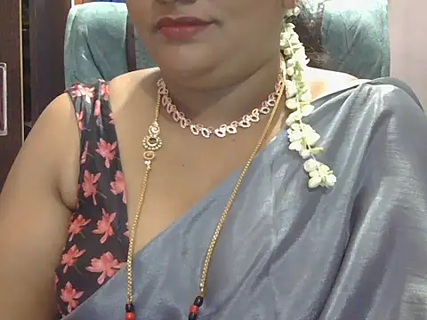 Snapshot of Nisha-telugu chatting on March 5, 2026, 5:42 pm Nisha-telugu online show from March 5, 2026, 5:42 pm