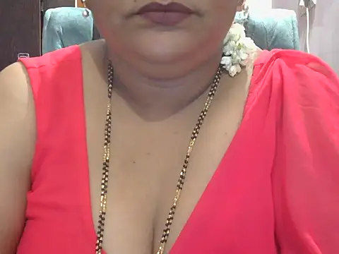 Snapshot of Nisha-telugu chatting on February 12, 2026, 5:23 pm Nisha-telugu online show from February 12, 2026, 5:23 pm