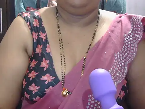 Snapshot of Nisha-telugu chatting on March 15, 2026, 2:35 pm Nisha-telugu online show from March 15, 2026, 2:35 pm