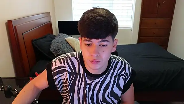 tightncuteass online show from November 2, 2025, 9:53 pm