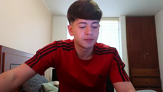 tightncuteass online show from September 27, 2025, 9:32 pm