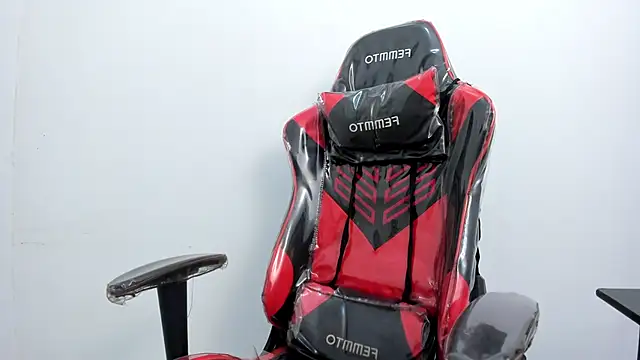 Snapshot of Shelly_lopez chatting on October 28, 2025, 12:48 pm Shelly lopez online show from October 28, 2025, 12:48 pm