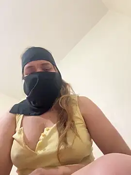 Wild-Nayra online show from February 16, 2026, 9:02 pm