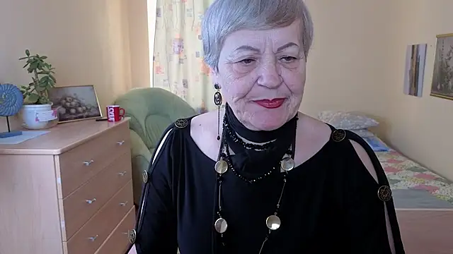 Snapshot of Freya_Fable chatting on October 21, 2025, 9:41 am Freya Fable online show from October 21, 2025, 9:41 am