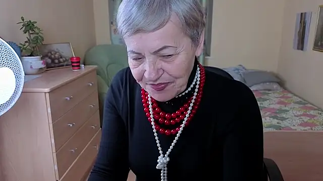 Snapshot of Freya_Fable chatting on October 16, 2025, 7:49 am Freya Fable online show from October 16, 2025, 7:49 am