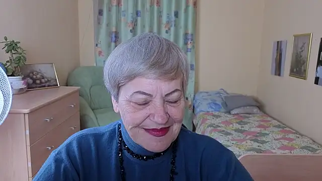 Snapshot of Freya_Fable chatting on October 13, 2025, 7:54 am Freya Fable online show from October 13, 2025, 7:54 am