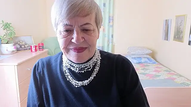 Snapshot of Freya_Fable chatting on October 17, 2025, 7:44 am Freya Fable online show from October 17, 2025, 7:44 am
