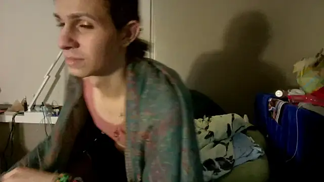 Snapshot of cuddlyavenue chatting on October 8, 2025, 11:27 pm cuddlyavenue online show from October 8, 2025, 11:27 pm