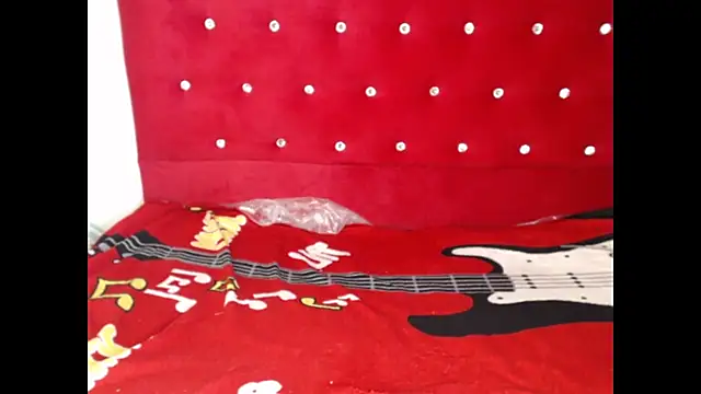 Snapshot of fuck_latin_couple chatting on November 24, 2025, 10:21 pm fuck latin couple online show from November 24, 2025, 10:21 pm