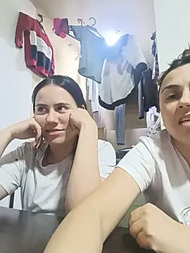 Snapshot of vanessa-titisM chatting on May 29, 2026, 2:17 am vanessa-titisM online show from May 29, 2026, 2:17 am