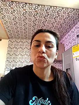 Snapshot of vanessa-titisM chatting on May 9, 2026, 2:31 pm vanessa-titisM online show from May 9, 2026, 2:31 pm