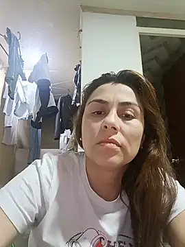 Snapshot of vanessa-titisM chatting on May 28, 2026, 3:14 am vanessa-titisM online show from May 28, 2026, 3:14 am