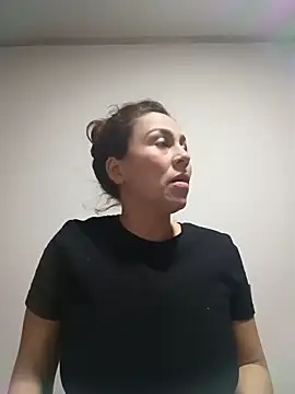 Snapshot of vanessa-titisM chatting on September 27, 2025, 2:50 am vanessa-titisM online show from September 27, 2025, 2:50 am