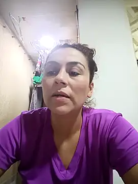 Snapshot of vanessa-titisM chatting on October 10, 2025, 3:51 am vanessa-titisM online show from October 10, 2025, 3:51 am