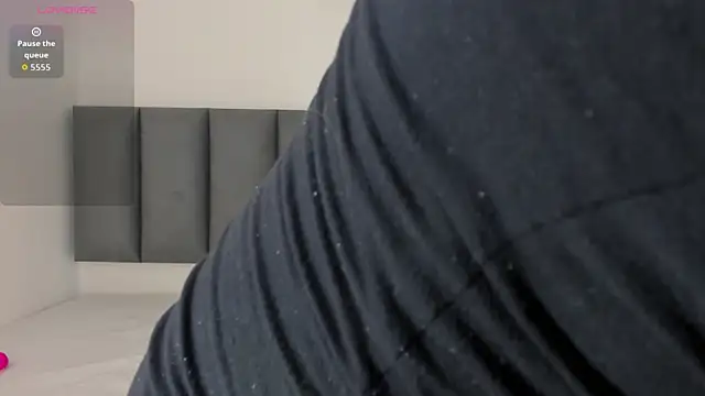 Snapshot of dulce_mmg chatting on November 1, 2025, 7:19 pm dulce mmg online show from November 1, 2025, 7:19 pm