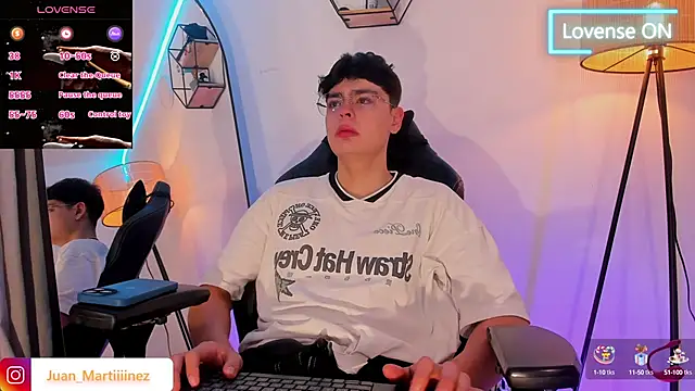 Snapshot of Im_Juaniito chatting on October 5, 2025, 4:14 am Im Juaniito online show from October 5, 2025, 4:14 am