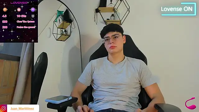 Snapshot of Im_Juaniito chatting on September 20, 2025, 9:42 pm Im Juaniito online show from September 20, 2025, 9:42 pm