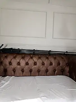 ArielBlossom    online show from November 26, 2025, 11:10 am