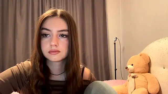 CatherinDream online show from November 24, 2025, 4:12 am