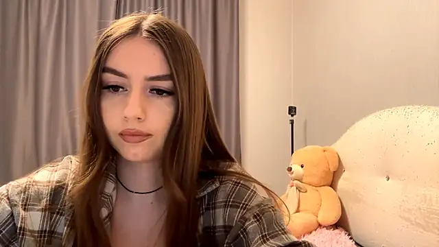 CatherinDream online show from December 3, 2025, 12:59 pm