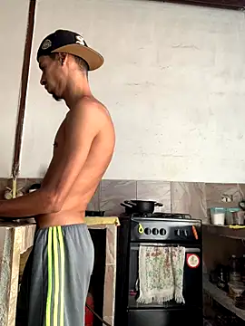 Snapshot of Alexx_1214 chatting on September 24, 2025, 2:12 pm Alexx 1214 online show from September 24, 2025, 2:12 pm