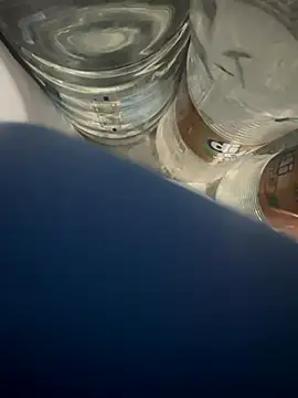 Snapshot of LAZ3R1 chatting on January 6, 2026, 10:03 pm LAZ3R1 online show from January 6, 2026, 10:03 pm