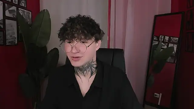 Snapshot of JonnyDarka chatting on May 27, 2026, 11:28 am JonnyDarka online show from May 27, 2026, 11:28 am