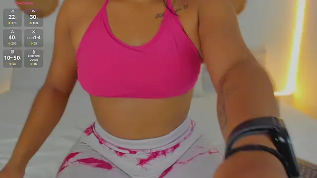 AliisonWells online show from October 24, 2025, 9:14 pm