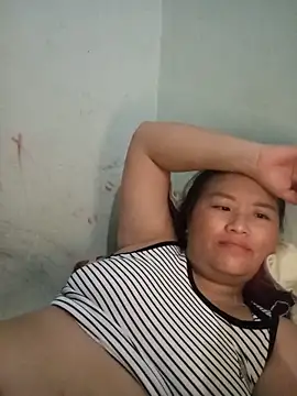 Snapshot of Tamara-a chatting on May 24, 2026, 1:44 pm Tamara-a online show from May 24, 2026, 1:44 pm