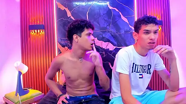 Snapshot of Lucky_boys__X chatting on February 23, 2026, 6:52 pm Lucky boys X online show from February 23, 2026, 6:52 pm