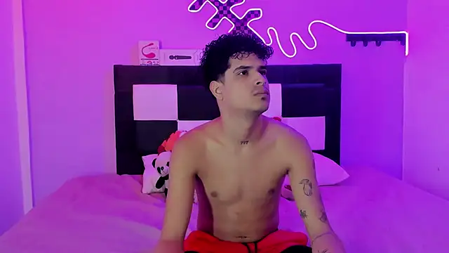 Lucky boys  X online show from May 31, 2026, 12:11 pm
