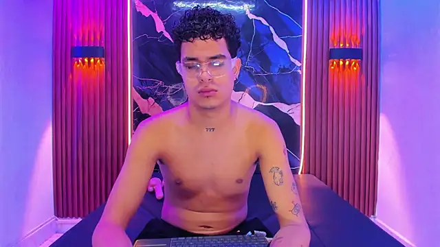 Lucky boys  X online show from March 4, 2026, 1:41 pm