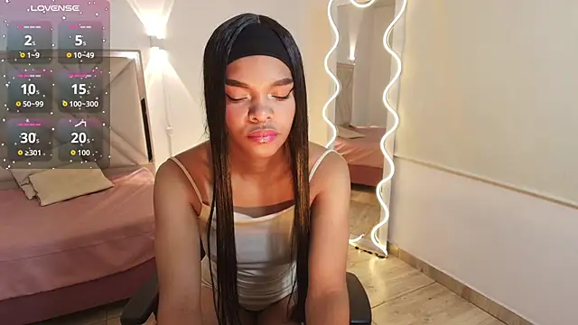 Miagates tay online show from October 26, 2025, 4:02 am