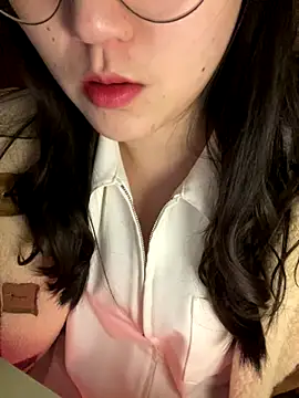 Snapshot of ruiki666 chatting on December 16, 2025, 2:43 pm ruiki666 online show from December 16, 2025, 2:43 pm