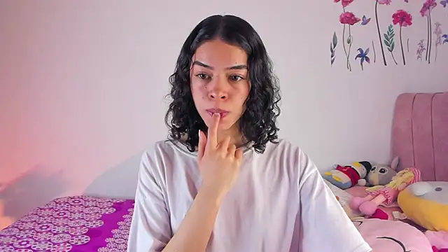 Snapshot of maddy_parker__ chatting on April 16, 2026, 8:42 pm maddy parker online show from April 16, 2026, 8:42 pm