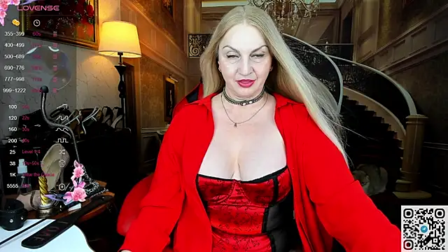 Snapshot of Nina_Devillle chatting on May 1, 2026, 11:15 am Nina Devillle online show from May 1, 2026, 11:15 am