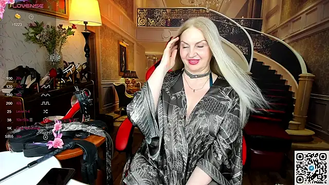 Nina Devillle online show from March 22, 2026, 9:49 pm