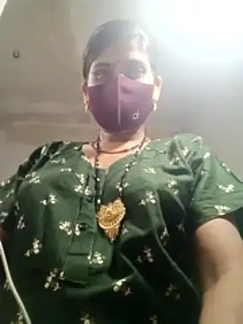 Snapshot of Suman_ji1 chatting on March 8, 2026, 1:11 am Suman ji1 online show from March 8, 2026, 1:11 am