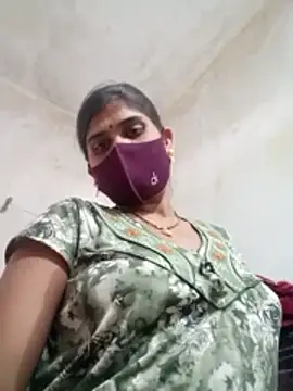 Snapshot of Suman_ji1 chatting on March 12, 2026, 10:52 am Suman ji1 online show from March 12, 2026, 10:52 am