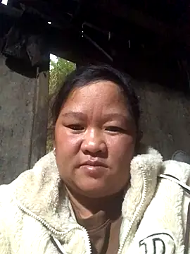 Snapshot of riso-00 chatting on November 21, 2025, 10:25 am riso-00 online show from November 21, 2025, 10:25 am