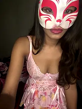 Mira SL online show from December 17, 2025, 6:46 pm