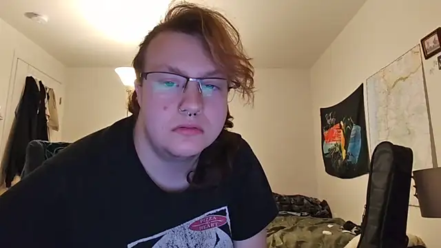 tbutchrat online show from September 23, 2025, 3:13 am