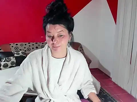 Soffy Skye online show from November 18, 2025, 4:27 am