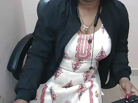 Snapshot of bold_naina chatting on November 14, 2025, 3:43 am bold naina online show from November 14, 2025, 3:43 am