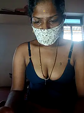 Tamil Kavitha online show from November 23, 2025, 8:24 am