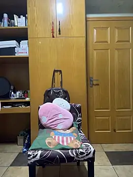 xiuchun100 online show from March 9, 2026, 1:14 pm