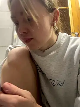 MartaLuna  online show from January 18, 2026, 6:00 pm